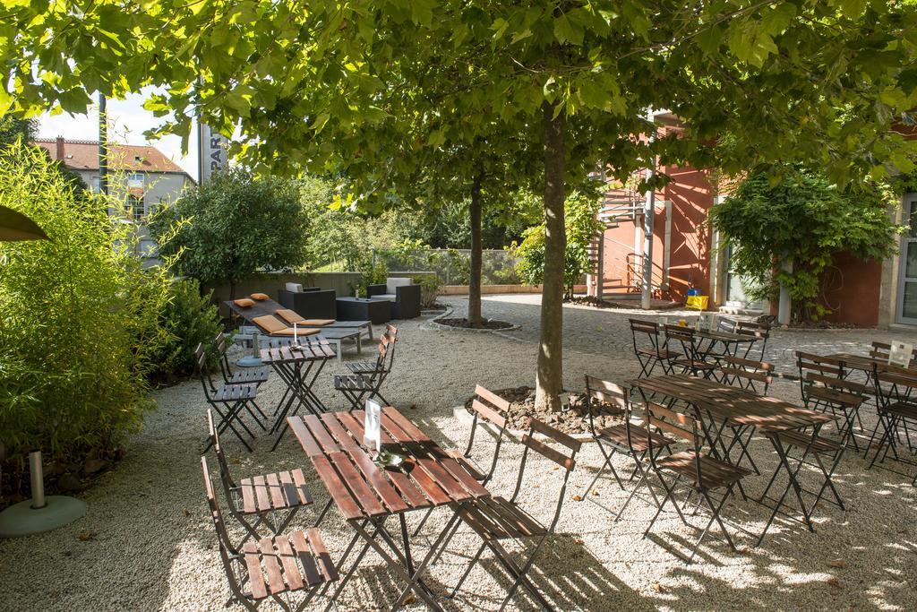 Hotel Des Capucins Le Puy-en-Velay Экстерьер фото