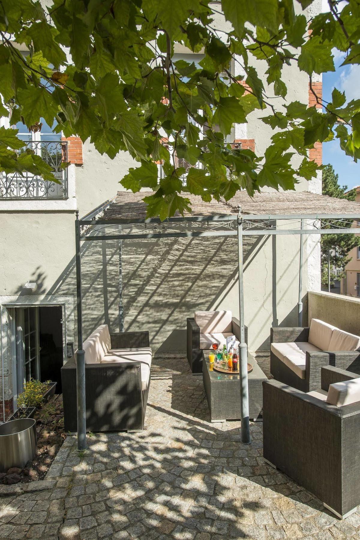 Hotel Des Capucins Le Puy-en-Velay Экстерьер фото
